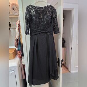 Elegant Black Lace Evening Dress